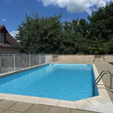 T2 Rénové Avec Wifi, Piscine Et Parking à 200m Des Thermes - Fr-1-541-179 La Roche-Posay